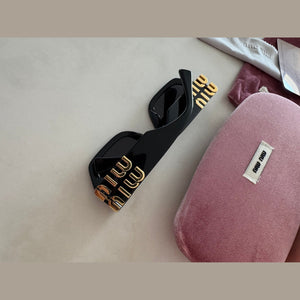 מיו מיו חתוליות מסגרת עבה