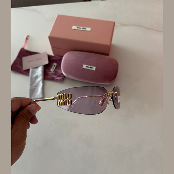 מלאי מיו מיו מסך צר