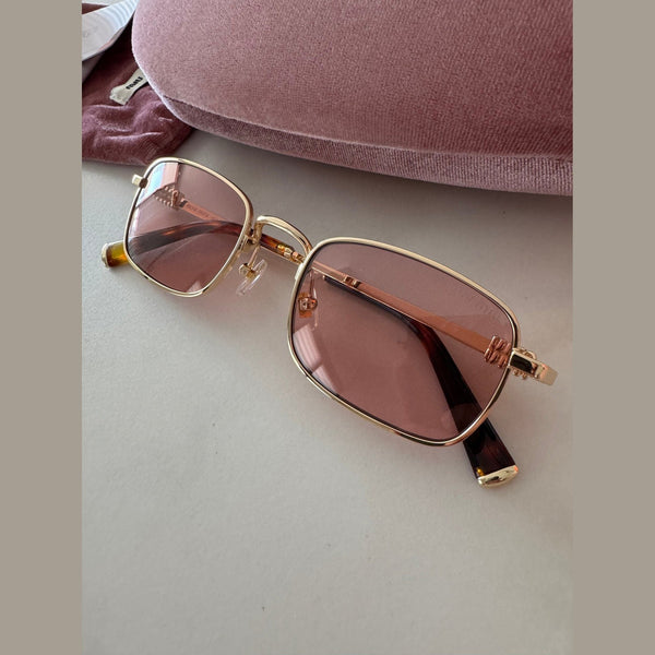 מיו מיו מלבן