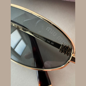 מיו מיו משקפי שמש