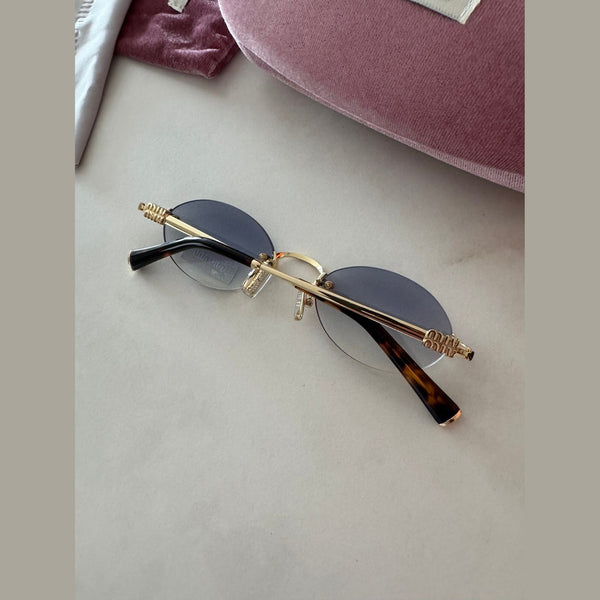 מיו מיו אובל