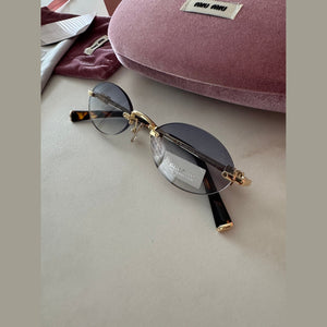 מיו מיו אובל