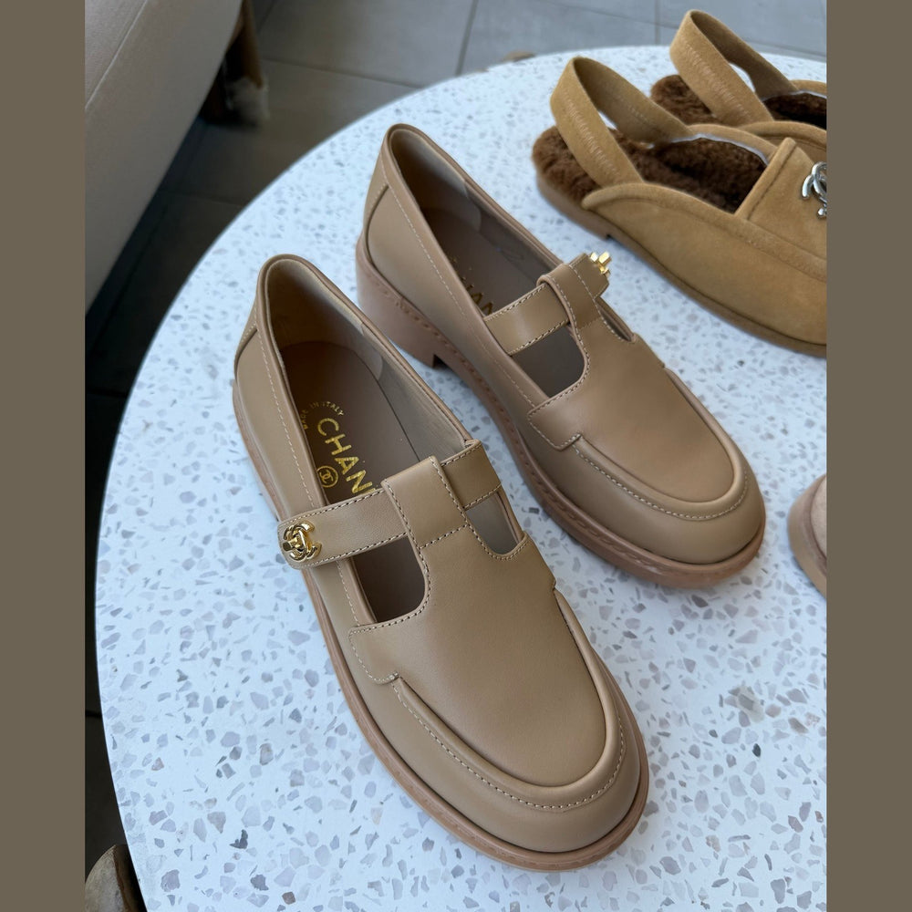 CHANEL Moccasins מלאי