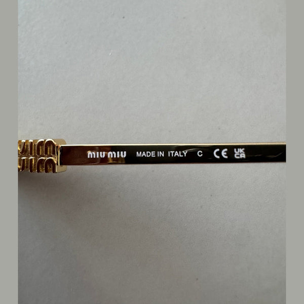 מיו מיו אובל