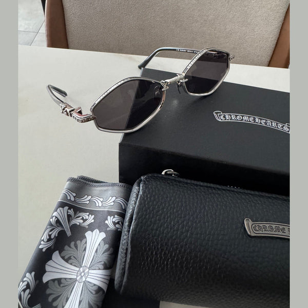 Chrome Hearts - משקפי שמש