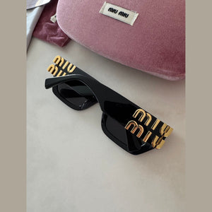 מיו מיו חתוליות מסגרת עבה