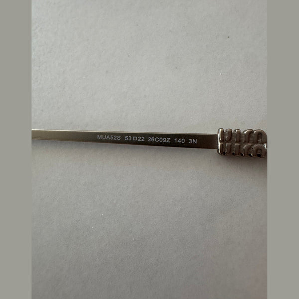 מיו מיו משקפי שמש