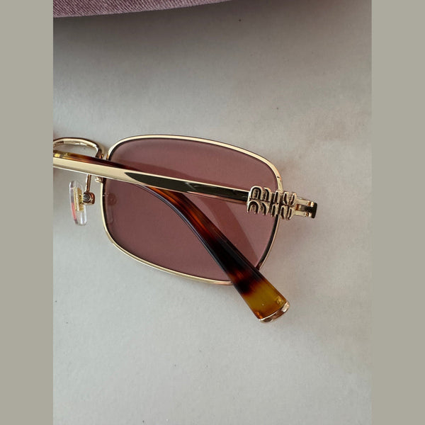 מיו מיו מלבן