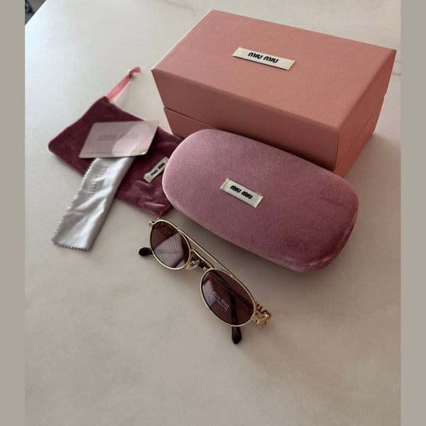 משקפי שמש מיו מיו