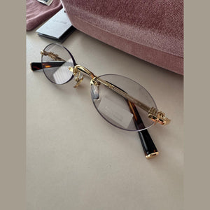 מיו מיו אובל