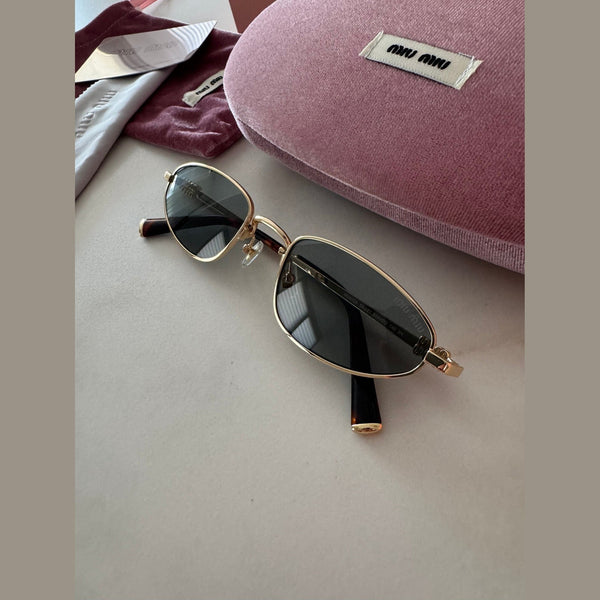 מיו מיו משקפי שמש