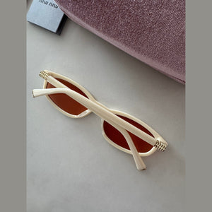 מיו מיו חתוליות מסגרת