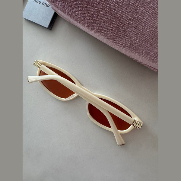 מיו מיו חתוליות מסגרת