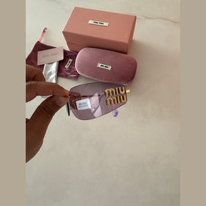 מלאי מיו מיו מסך צר