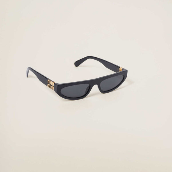 משקפיים מיו מיו עם מסגרת עבה, צבע שחור, הגנה 100% UVA/UVB, מתכת ופלסטיק.