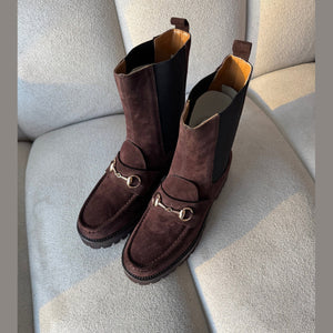 מוקסינים של שאנל פרווה מלאי