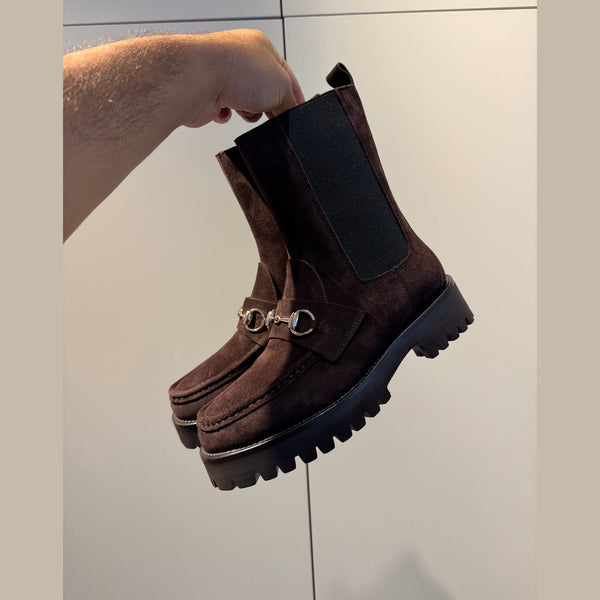 מוקסינים של שאנל פרווה מלאי