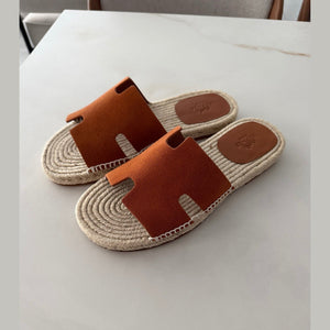 Hermas Antigua במלאי