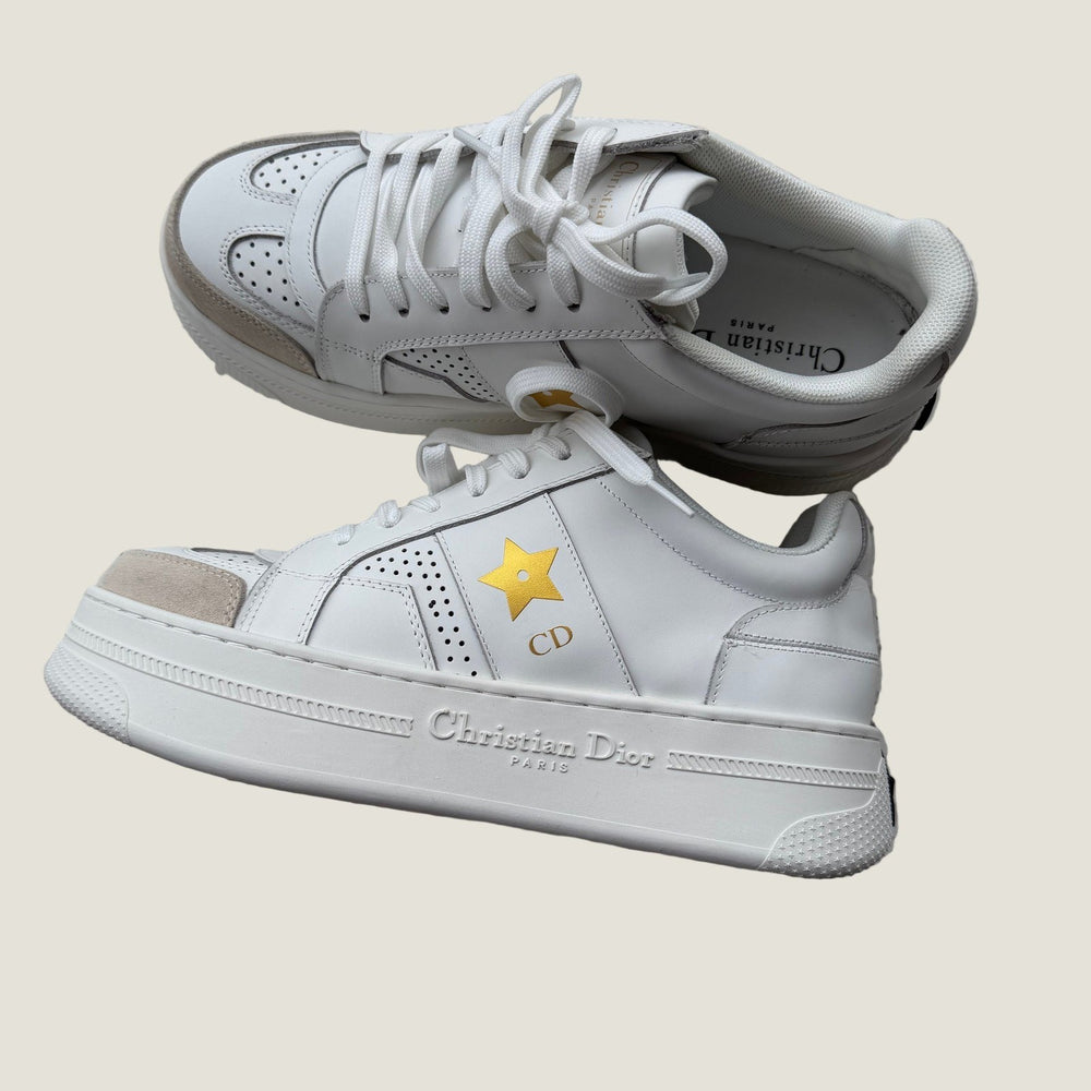 DIOR sneakers במלאי