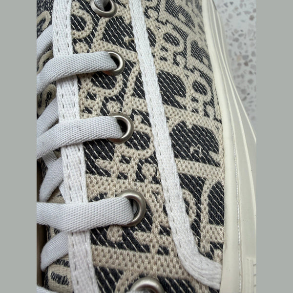 DIOR sneakers במלאי