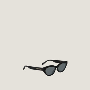 משקפי שמש LV שחורים עם מסגרת פלסטיק, הגנה UVA/UVB, רפידות אף מתכווננות.