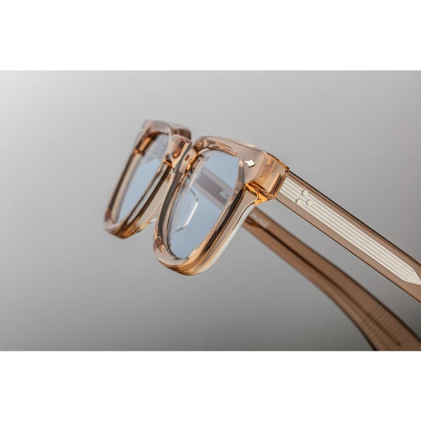 משקפי שמש Jacques Marie Mage vendome עם מסגרת פלסטיק בצבע ניוד שקוף, הגנה UVA/UVB, רפידות אף מתכווננות.