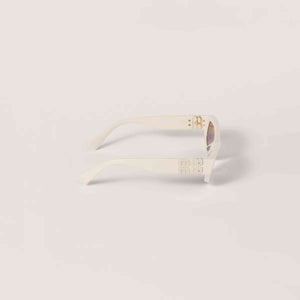 מיו מיו משקפי שמש מסגרת עבה לבנה לנשים