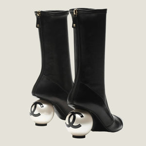 CHANEL Boots מלאי
