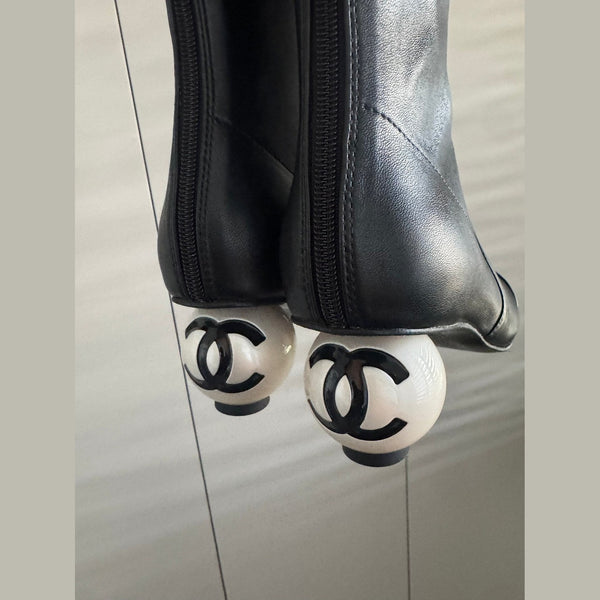 CHANEL Boots מלאי