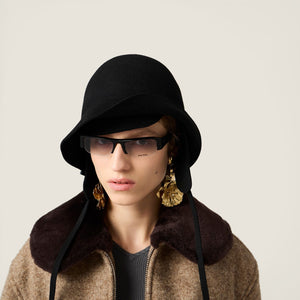 מיו מיו חתולי מסגרת - סגנון נצחי ועיצוב עמיד