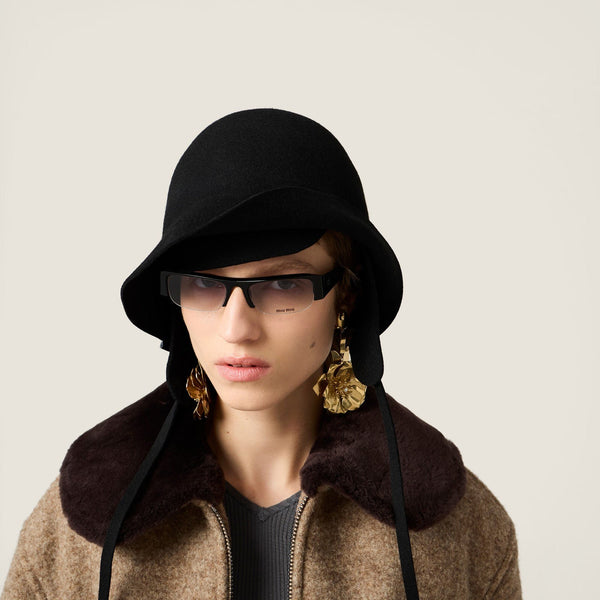 מיו מיו חתולי מסגרת - סגנון נצחי ועיצוב עמיד